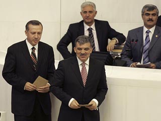 В парламенте Турции в пятницу начался первый тур выборов 11-го президента республики