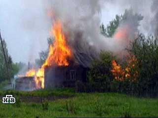 В республике Хакасия в связи с большим количеством пожаров в жилом секторе объявлен режим чрезвычайной ситуации