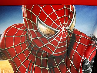 Создатели Человека-паука превратят серию в новую "бондиану"