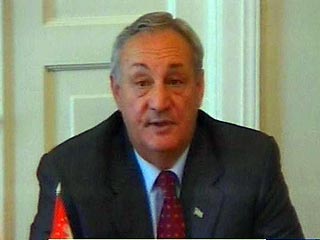 Президент Абхазии Сергей Багапш заявляет, что переговоры с Грузией по урегулированию конфликта могут быть возобновлены как в четырехстороннем формате, так и на более высоком уровне лишь после выполнения Тбилиси резолюции Совета безопасности ООН