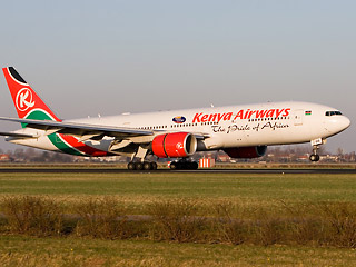 Кенийская авиакомпания Kenya Airways потеряла связь со своим самолетом Boeing 737-800, который направлялся из Дуалы (Камерун) в столицу Кении Найроби.     