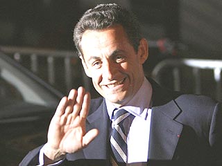 По данным exit-polls, победу на президентских выборах во Франции одерживает Саркози