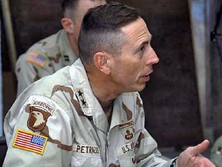 Генерал Дэвид Петреус, командующий силами в Ираке, заявил, что к сентябрю он будет располагать данными о том, помогло ли усиление контингента добиться политического урегулирования между воюющими фракциями в Ираке