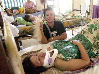 В городе Такуронг на южном филиппинском острове Минданао произошел взрыв самодельной бомбы, в результате которого восемь человек погибли и 35 ранены