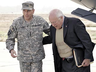 Вице-президент США Ричард Чейни прибыл в Багдад с визитом, информация о котором была засекречена по соображениям безопасности
