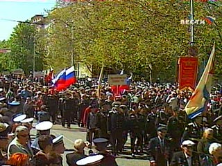 В Севастополе прошел совместный парад моряков Черноморского флота России и ВМС Украины