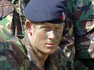 Армейское командование Великобритании планирует отправить вместе с принцем Гарри на службу в Ирак съемочную группу