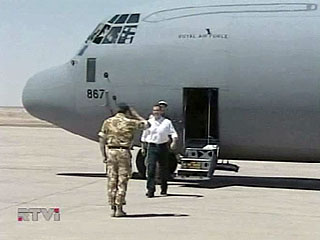 Премьер-министр Великобритании Энтони Блэр в субботу неожиданно прибыл в Ирак
