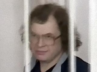 Основатель финансовой пирамиды "МММ" Сергей Мавроди, осужденный за мошенничество, во вторник выйдет на свободу