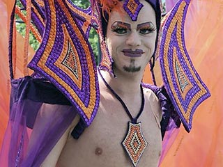 Проведение гей-парада в Москве в настоящее время оказалось под вопросом, однако его организаторы по-прежнему намерены в той или иной форме провести 27 мая акцию в защиту секс-меньшинств