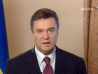 Премьер-министр Украины Виктор Янукович, выступая в четверг вечером с телеобращением к согражданам, заявил, что не допустит в стране анархии и гражданской войны