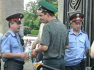 3,5 тысячи милиционеров будут охранять Москву от празднования Дня пограничника