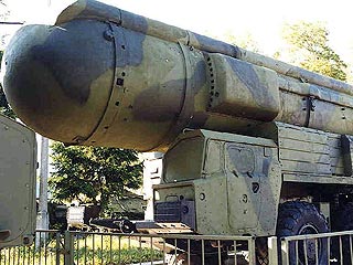 Межконтинентальная баллистическая ракета РС-24 с разделяющейся головной частью, которая должна прийти на смену устаревшим РС-18 "Стилет" и РС-20 "Сатана"