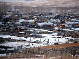 Росатом планирует до конца 2009 года переселить жителей поселка Октябрьский в Читинской области, который расположен над одним из урановых месторождений