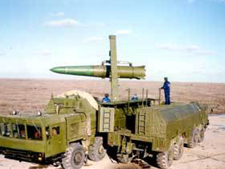 В 2008 году планируется завершить промышленные испытания крылатой ракеты для оперативно-тактического ракетного комплекса (ОТРК) "Искандер", которая способна преодолевать любые средства ПРО