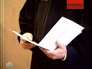 Петрозаводский городской суд в пятницу оправдал трех сторонников Эдуарда Лимонова, обвинявшихся в дезорганизации роботы участкового избиркома, сообщили "Интерфаксу" в суде