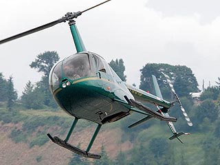 Госпитализированы пилот и два пассажира, пострадавшие в результате падения частного вертолета марки "Робинсон" на границе Ступинского и Каширского районе Подмосковья
