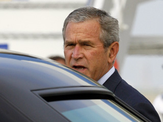 Буш назвал "логичным" предложение Путина по РЛС в Габале