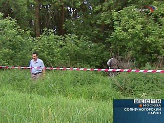 По подозрению в убийстве двух девушек на озере Сенеж в Московской области сотрудники правоохранительных органов разыскивают гражданина Узбекистана.     