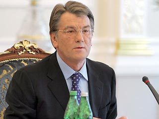 Президент Украины Виктор Ющенко высказался в пользу расширения Организации за демократию и экономическое развитие - ГУАМ, которую в прессе часто называют "клубом обиженных на Россию". Напомним, сейчас в эту структуру входят Грузия, Украина, Азербайджан и 