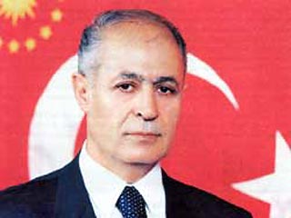 Президент Турции вынес на референдум поправки в Конституцию, которые сам считает незаконными   