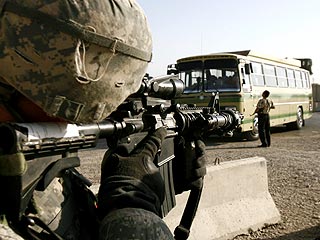 Пентагон начал в Багдаде масштабную операцию против "Аль-Каиды"