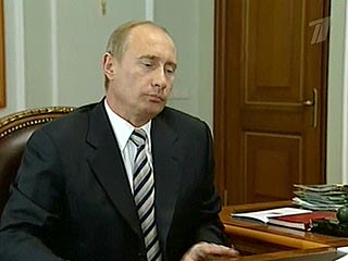 Владимиру Путину присуждена антипремия "за уничтожение независимой журналистики"