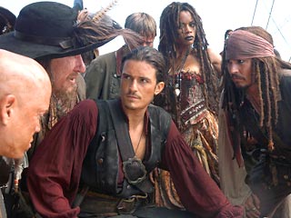 Третья часть "Пиратов Карибского моря" отстают от самого кассового фильма на постсоветском пространстве только на 2 млн долларов