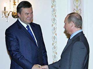 Президент РФ Владимир Путин принял в четверг премьер-министра Украины Виктора Януковича