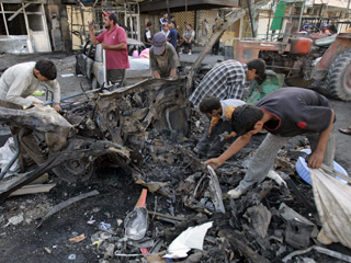До 18 человек возросло число погибших при взрыве в Багдаде