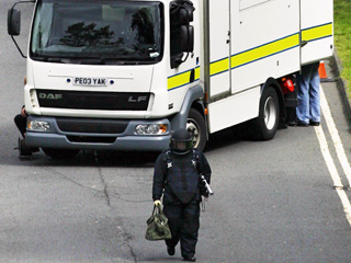 Предотвращенные полицией теракты в Лондоне и аэропорту Глазго готовились одними и теми же людьми, сообщает SkyNews со ссылкой на источники в полиции