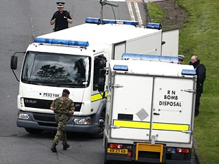 В ходе проверки подозрительного автомобиля в шотландском городе Пейсли недалеко от Глазго обнаружено огнестрельное оружие
