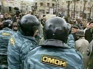 Прокуратура Москвы не усмотрела нарушений закона в действиях милиции, которая 14 апреля подавляла оппозиционную акцию "Марш несогласных"
