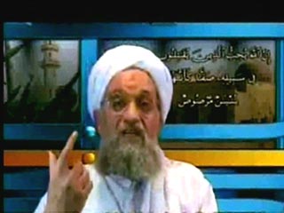 Второй человек в террористический организации "Аль-Каида" Айман аз-Завахри обратился с видео-посланием, в котором призвал объединиться в священной войне против Запада и свергнуть "коррумпированные" мусульманские правительства в регионе