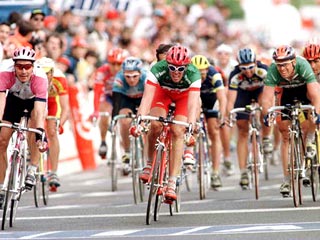 Сегодня стартует 94-я веломногодневка "Тур де Франс". Впервые самая престижная профессиональная гонка берет старт из Лондона