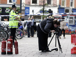 Несколько британских полицейских и гражданских сотрудников подозреваются в связях с экстремистскими группами, в том числе с "Аль-Каидой"