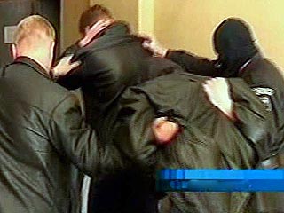 В Москве в минувшее воскресенье четверо мужчин задержаны по подозрению в похищении человека и вымогательстве