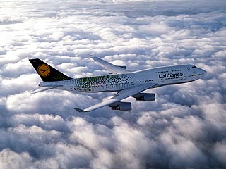 Авиакомпания Lufthansa и группа "Ист Лайн" подписали меморандум о намерениях, по которому с апреля 2008 года все рейсы авиаперевозчика будут переведены из "Шереметьево" в "Домодедово"
