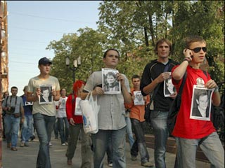 В Минске в понедельник вечером прошла уличная акция в поддержку политзаключенных