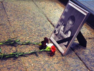 Эстонская полиция обещает найти убийцу россиянина Дмитрия Ганина, погибшего во время уличных беспорядков в Таллине в конце апреля