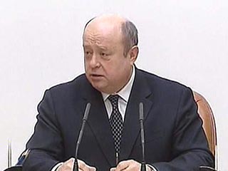 Премьер-министр РФ Михаил Фрадков обещает не допустить рост цен на бензин