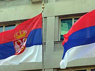 Сербский парламент призвал США и ЕС не признавать независимость края Косово без согласия ООН. В противном случае, заявляет сербская сторона, такое развитие событий может дестабилизировать обстановку в регионе. Это вызовет немедленный ответ со стороны серб