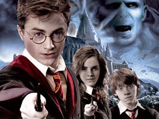 Кассовые сборы от мирового проката последнего фильма о юном волшебнике Гарри Поттере "Гарри Поттер и Орден Феникса" достигли 700 млн долларов
