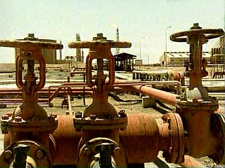 США вложили в нефтяную отрасль Ирака 2,7 млрд долларов, но несмотря на это за последние четыре года объемы добычи нефти в Ираке ни разу не достигли запланированного уровня.