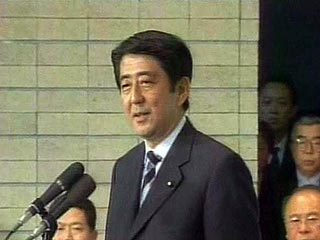Премьер-министр Японии Синдзо Абэ решил не посещать 15 августа в годовщину капитуляции Японии во Второй мировой войне храм Ясукуни
