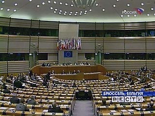 Европейская комиссия готовит симметричный ответ на ужесточение въездного режима в США. Брюссель обдумывает так называемую "систему электронного учета путешественников для американских граждан"