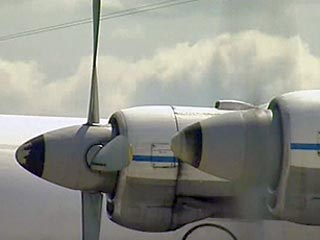 За одну минуту до катастрофы самолета Ан-12 у него отказали два из четырех двигателей.