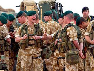 Министерство обороны Великобритании ввело широкомасштабные новые инструкции, запрещающие военнослужащим оглашать информацию об их служебной деятельности