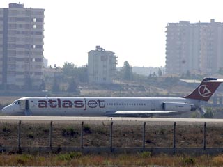 Неизвестные сегодня захватили самолет турецкой авиакомпании Atlas-Jet, летевший из Северного Кипра