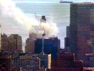 При тушении пожара в заброшенном небоскребе в Манхэттене, прежде занимаемом Deutsche Bank`ом, пострадали двое пожарных